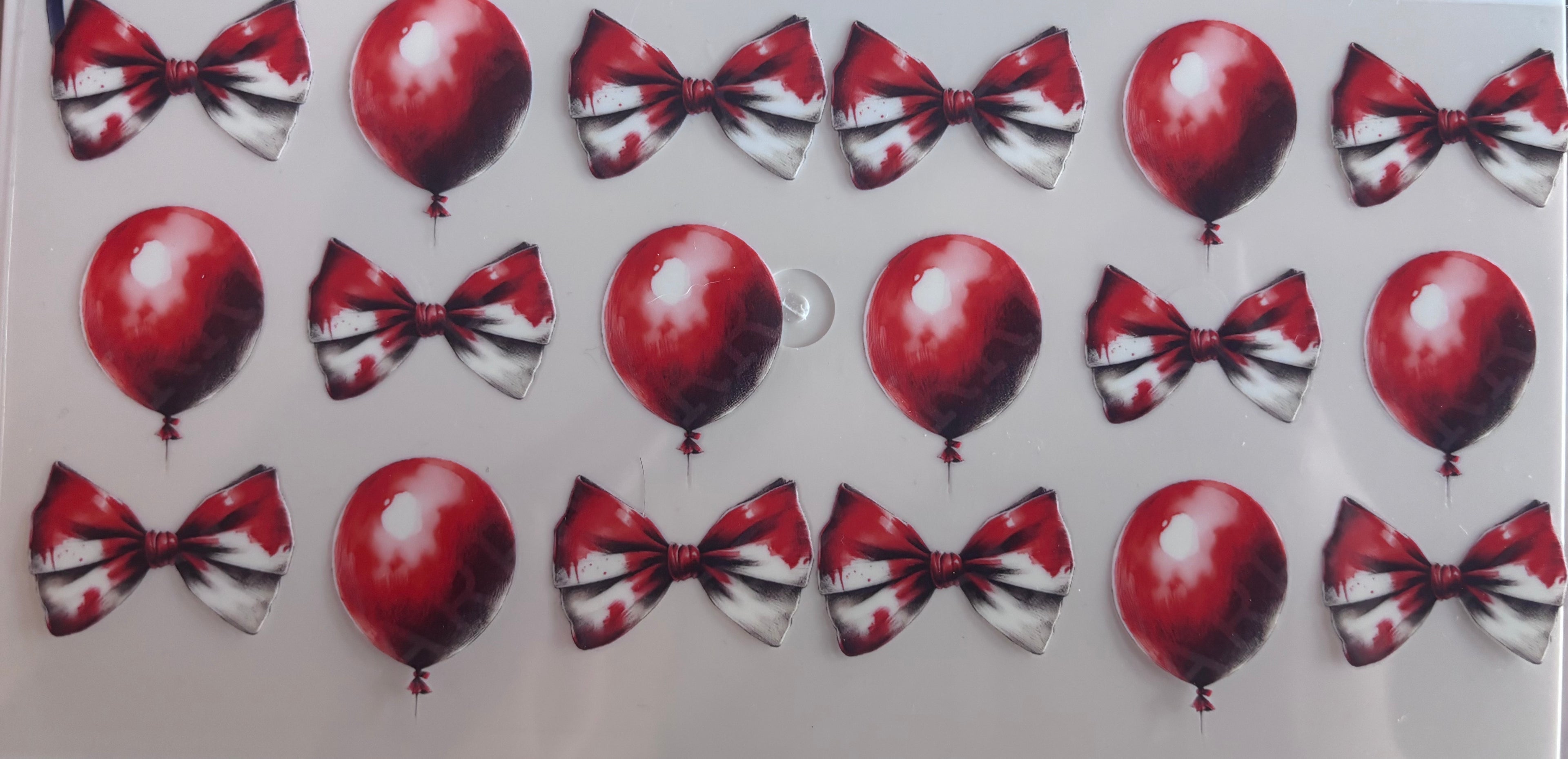 Red bow